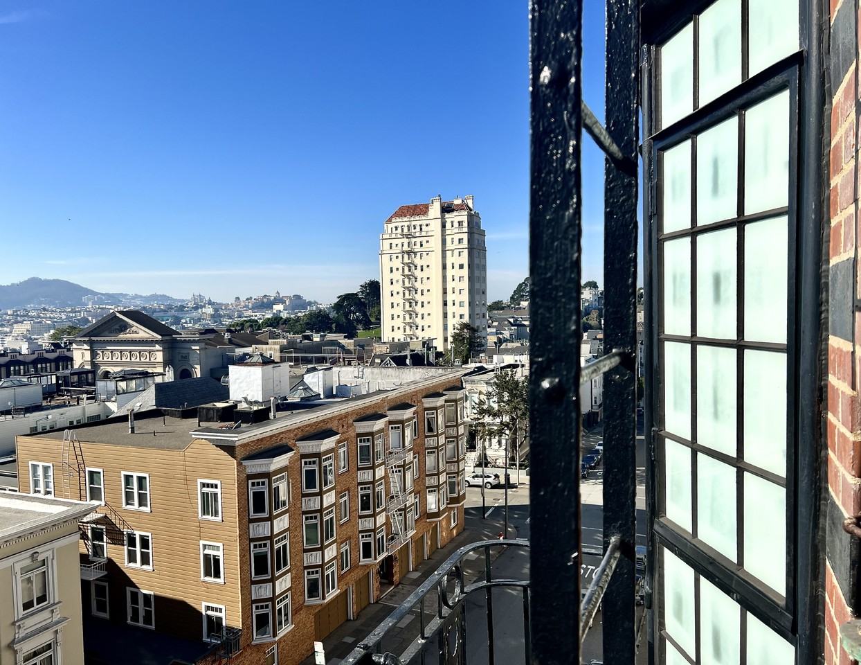 2360 Pacific Ave #501 - Photo 4 of 29