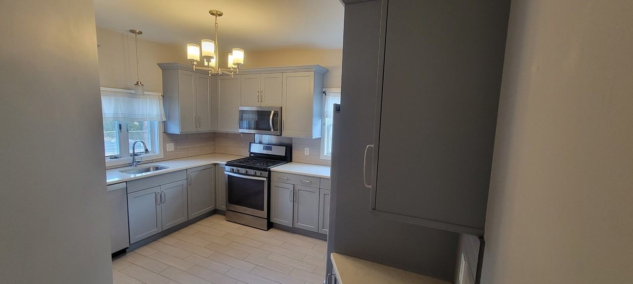 664 Brock Ave #1 - Photo 3 of 13