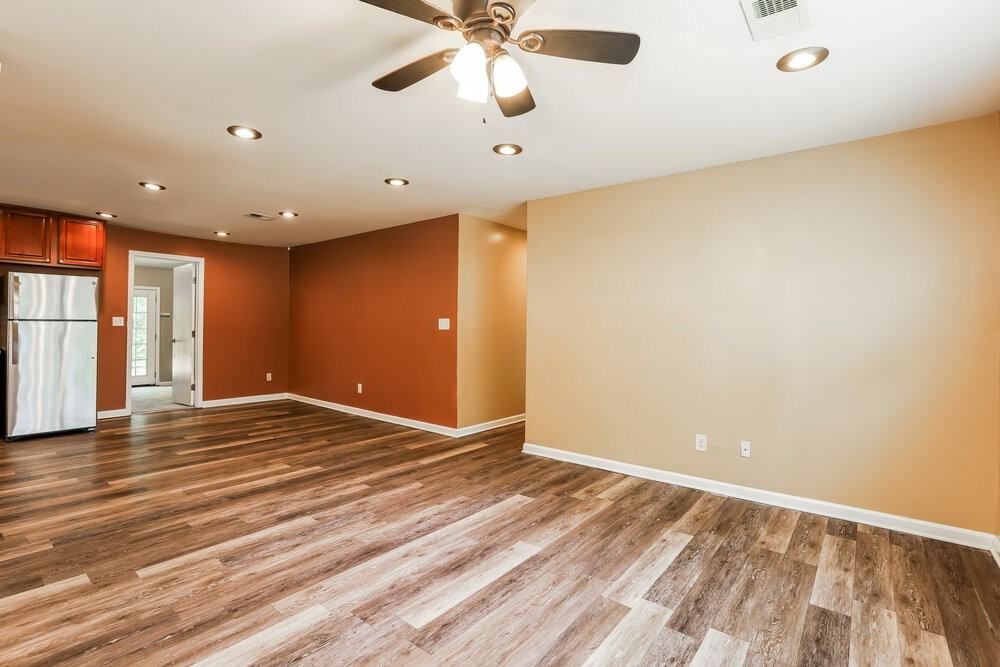 2410 Ozark Trl Sw - Photo 5 of 16
