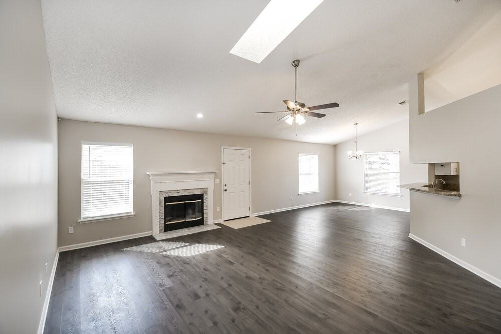 8656 Duckworth Ct - Photo 4 of 16