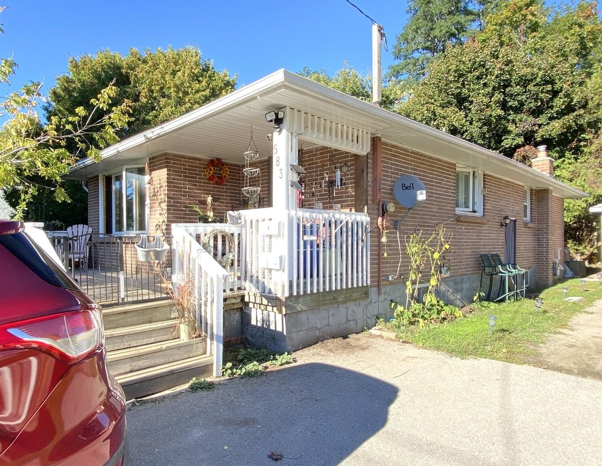 583 2-583 Johnson St #2 - Photo 2 of 6