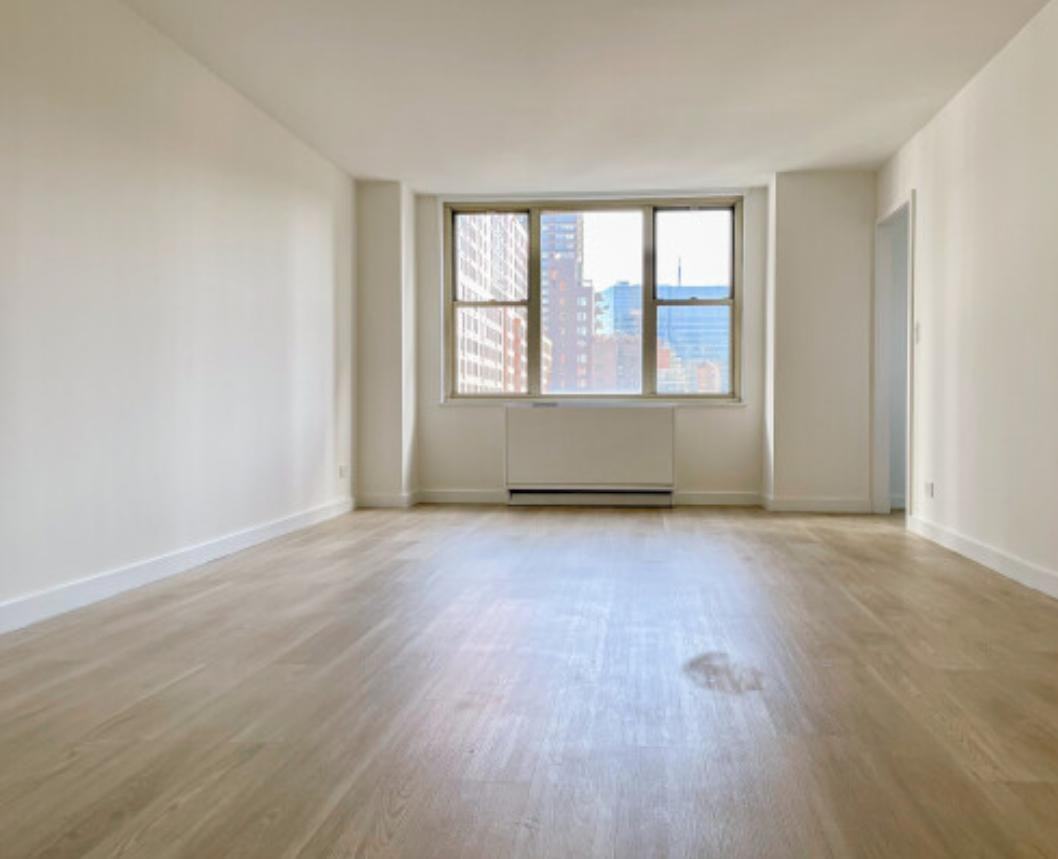 E 34th St #18A - Photo 3 of 4