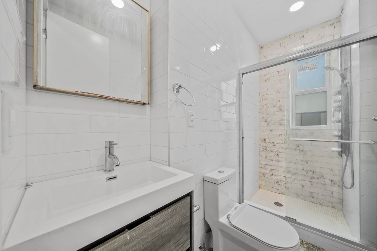 2503 Hughes BH LLC - Photo 7 of 19