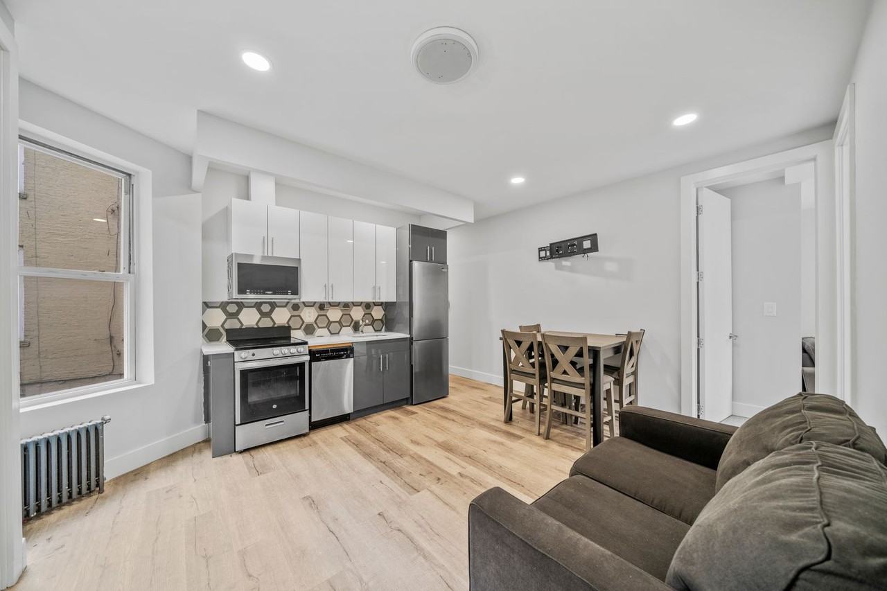 2503 Hughes BH LLC - Photo 2 of 19