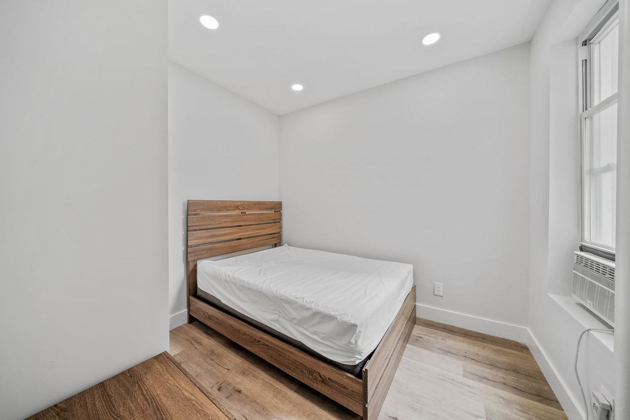 2503 Hughes BH LLC - Photo 3 of 19