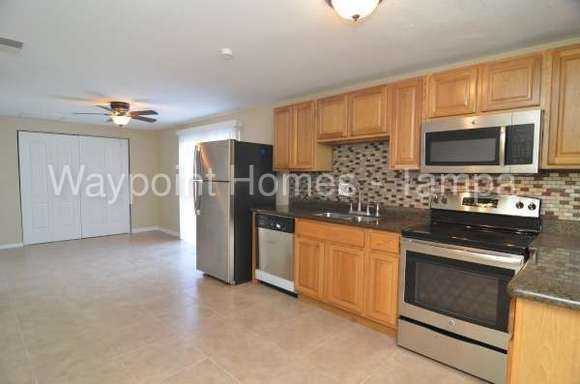 6405 Regatta Ct - Photo 3 of 19