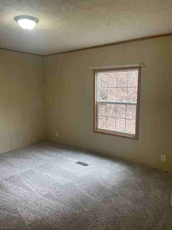 2 Jericho Dr - Photo 2 of 5