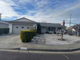 featured image of 156 Lassen Cir
