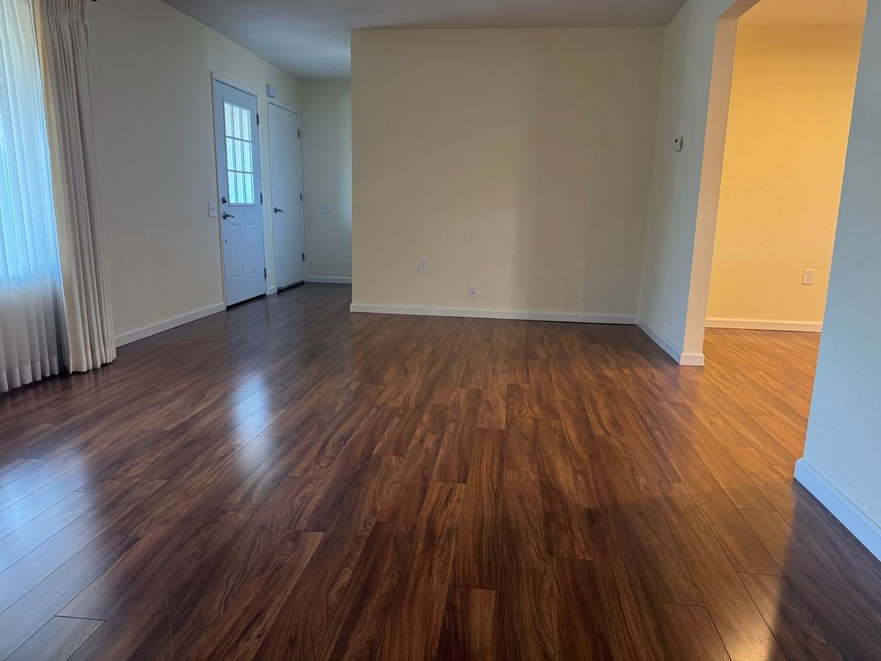 156 Lassen Cir - Photo 4 of 25