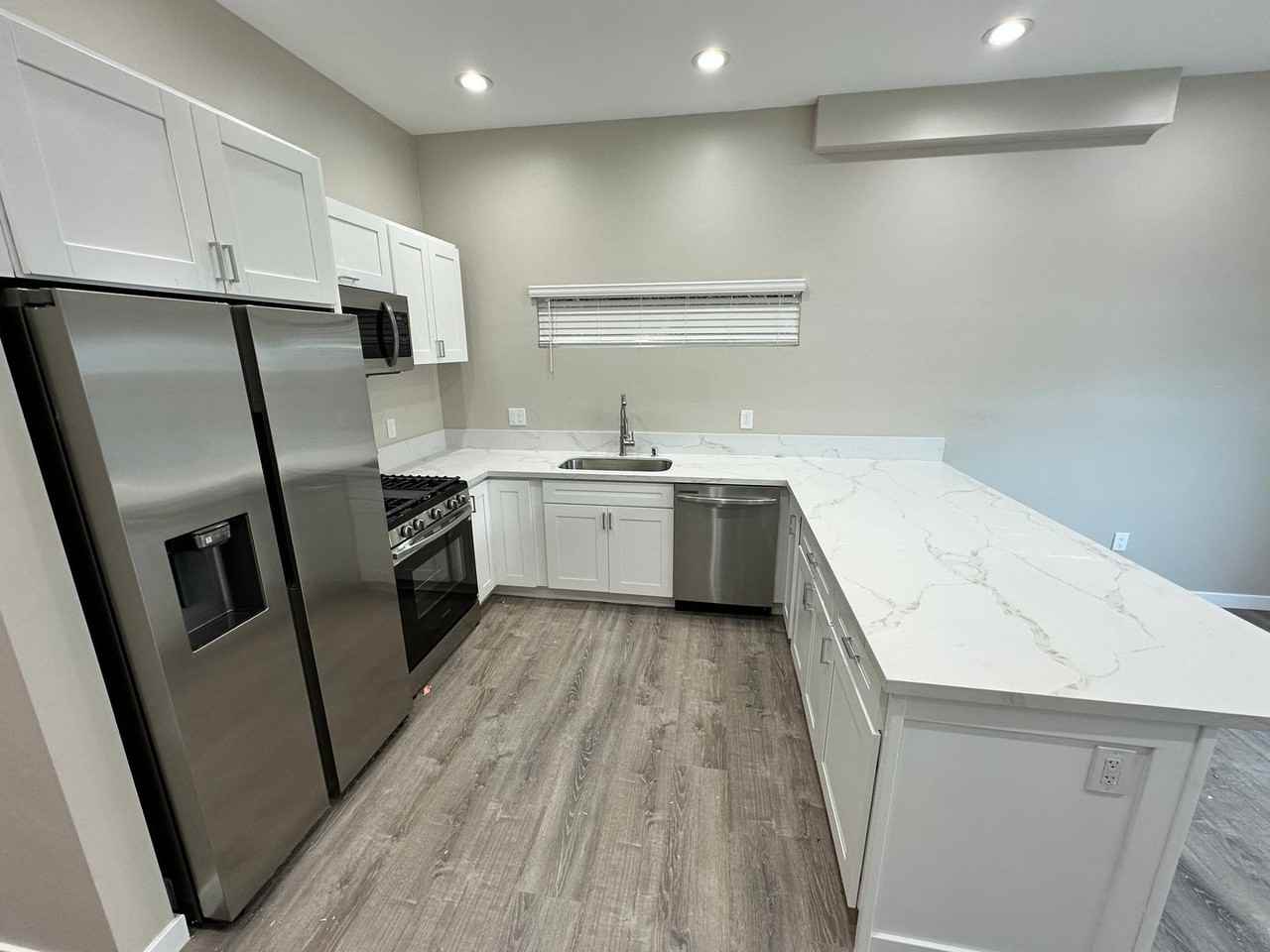 5128 Alumni Place - Photo 6 of 17