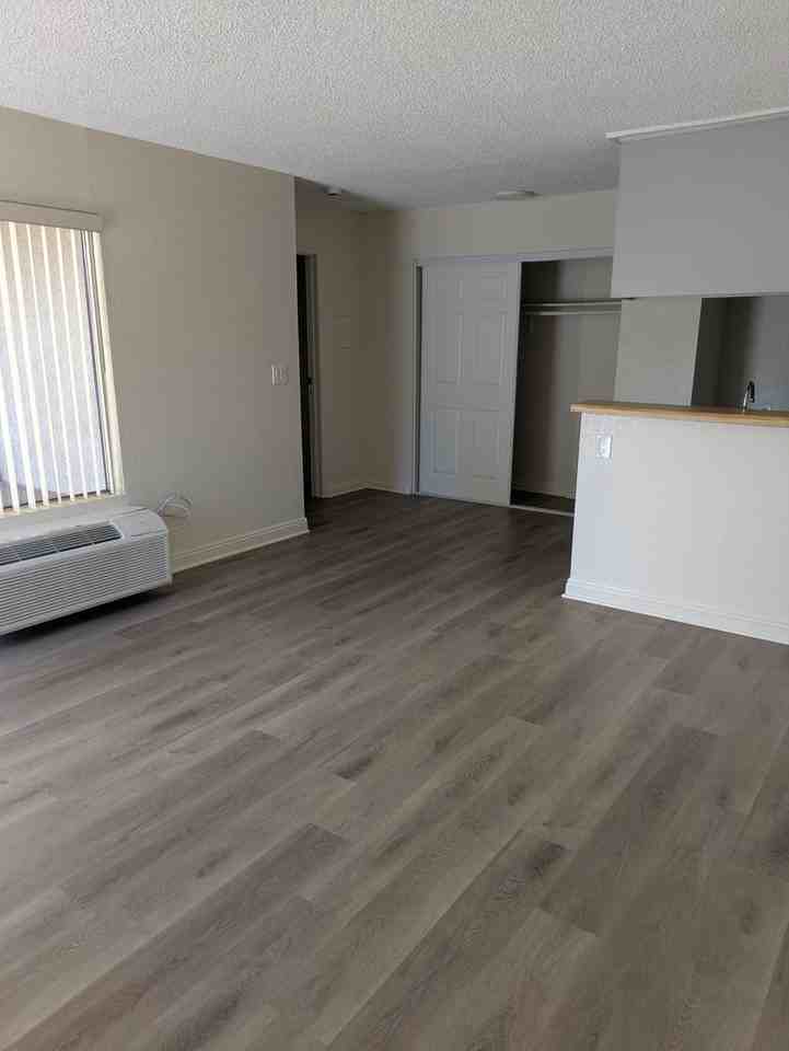 249 W Alameda Ave - Photo 5 of 15