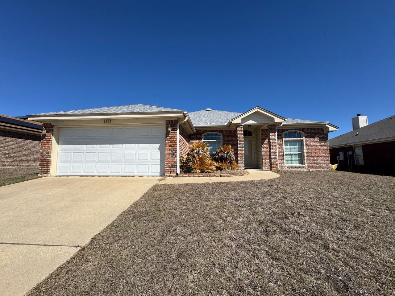 3903 Tiger Dr - Photo 4 of 25