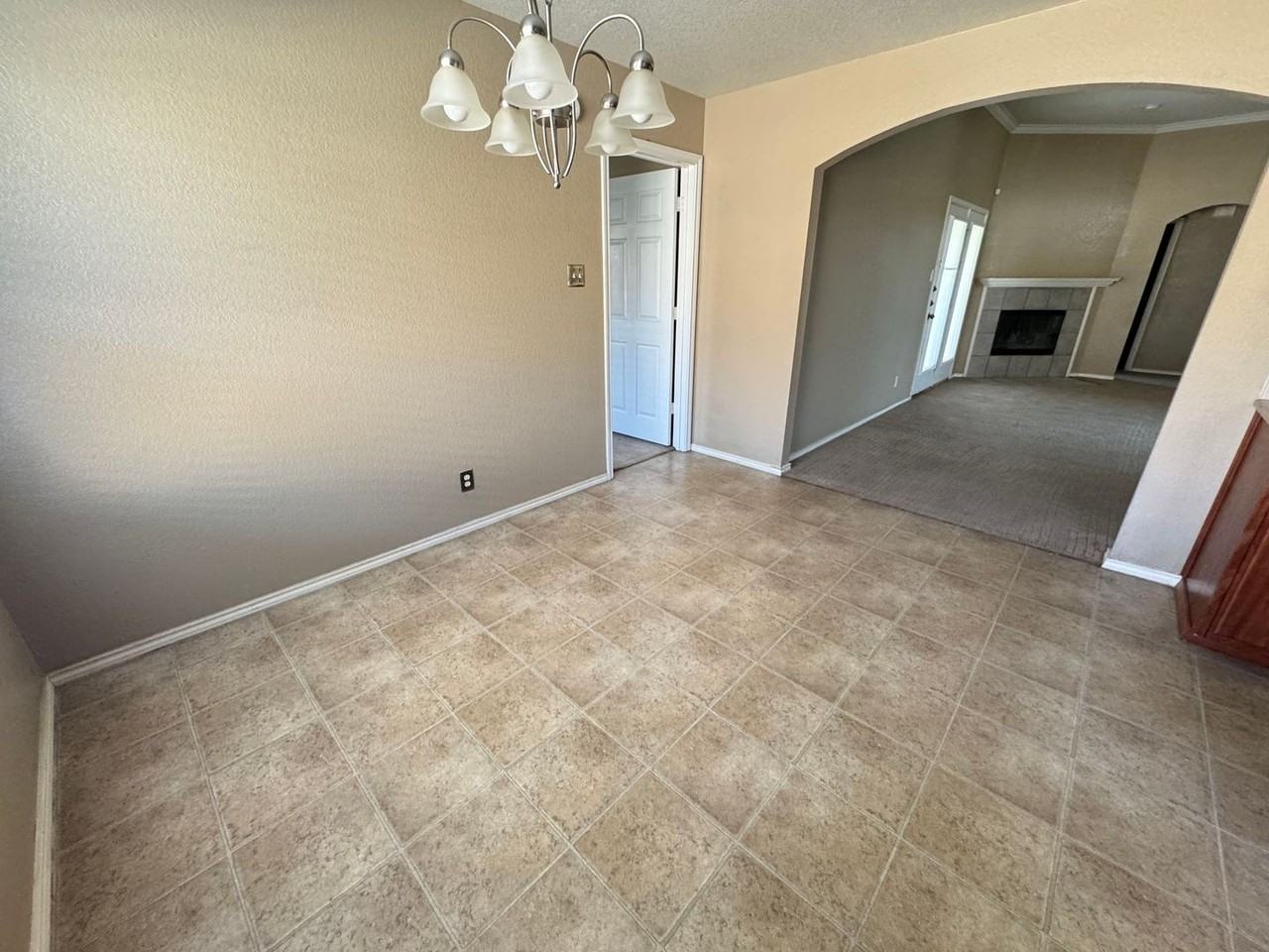 3903 Tiger Dr - Photo 7 of 26