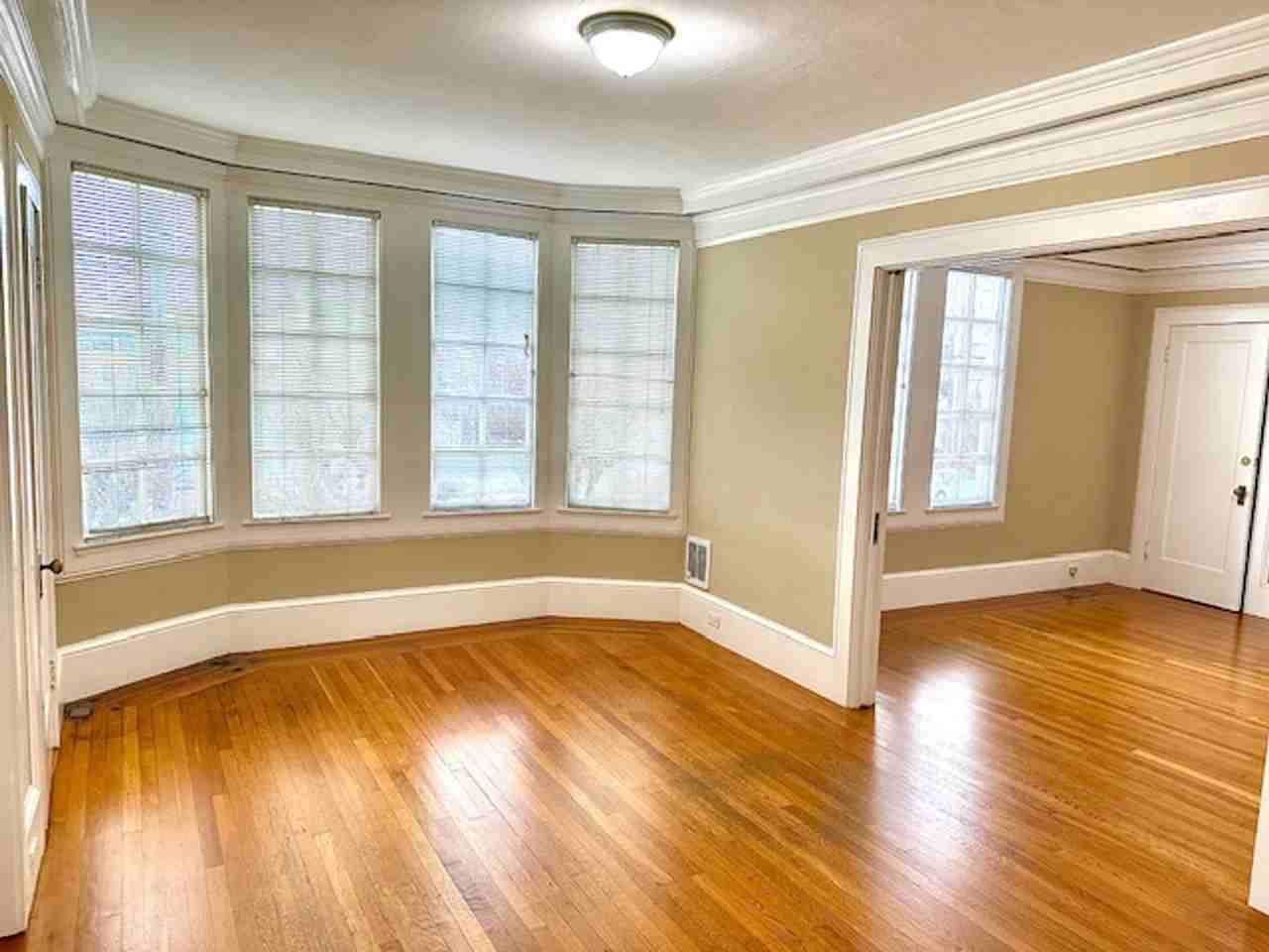2409 College Ave - Photo 7 of 20