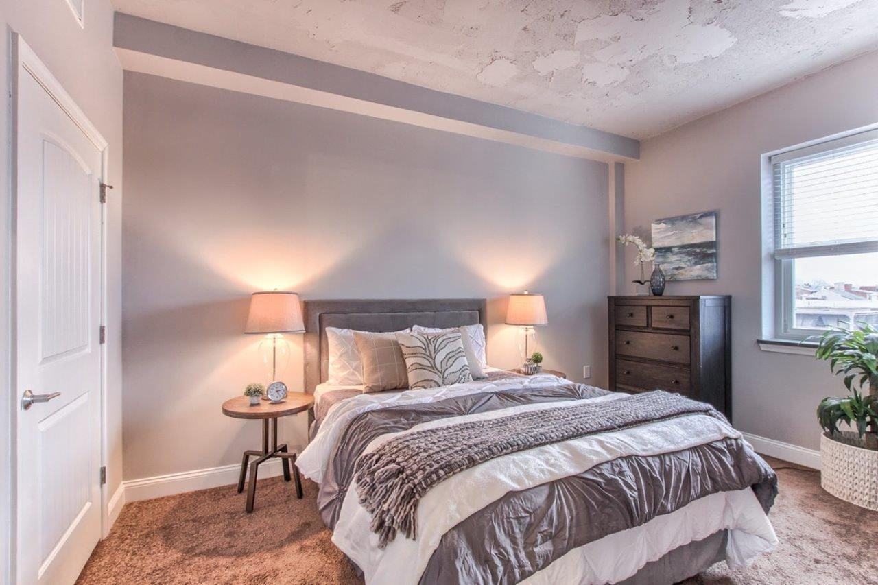 Two32 Apartments - Photo 6 of 32