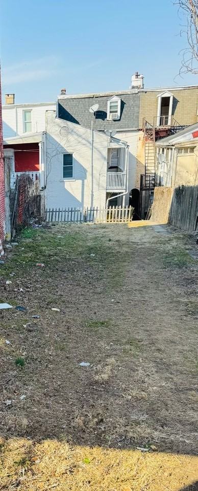 328 W. King Street - Photo 2 of 17