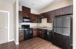 featured image of 707 W Center St