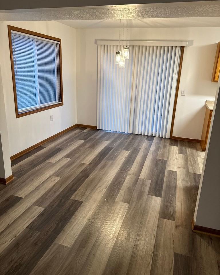 Boulder Ridge Apartments and Townhomes - Photo 3 of 23