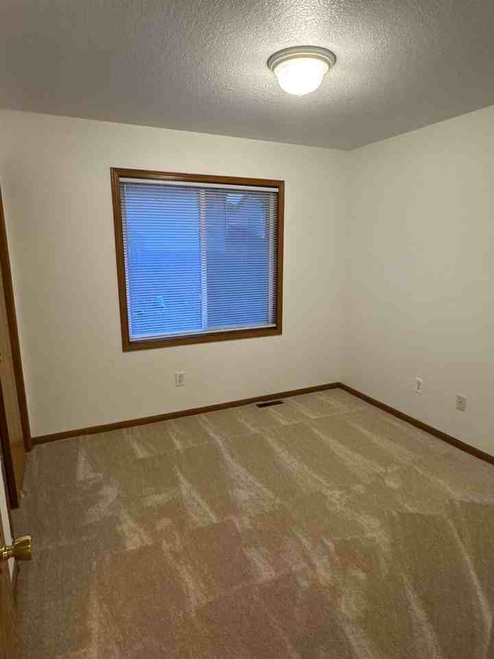 Boulder Ridge Apartments and Townhomes - Photo 7 of 23