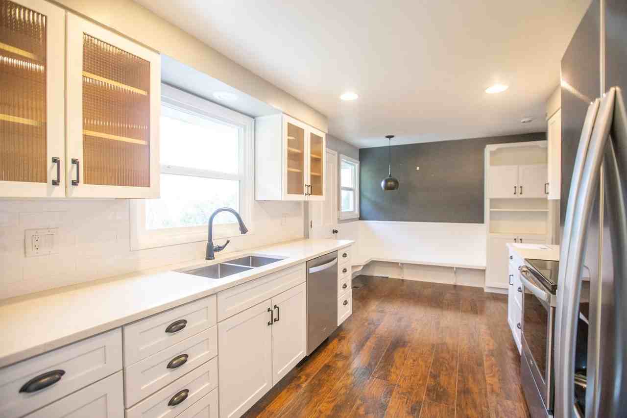 4578 14th Pl S - Photo 7 of 25