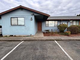 featured image of 1802/1804 North 40th Place