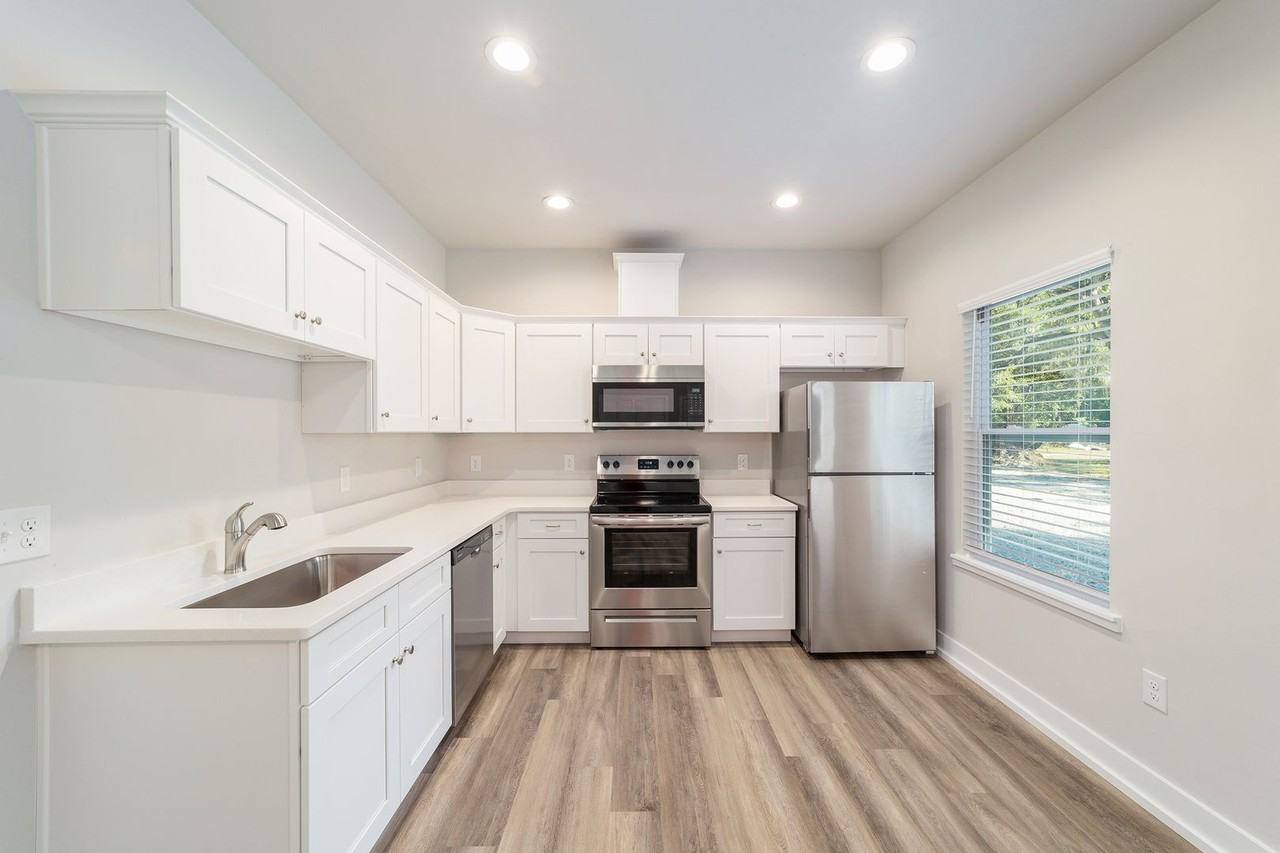 4107 Sw 15th Pl - Photo 2 of 16