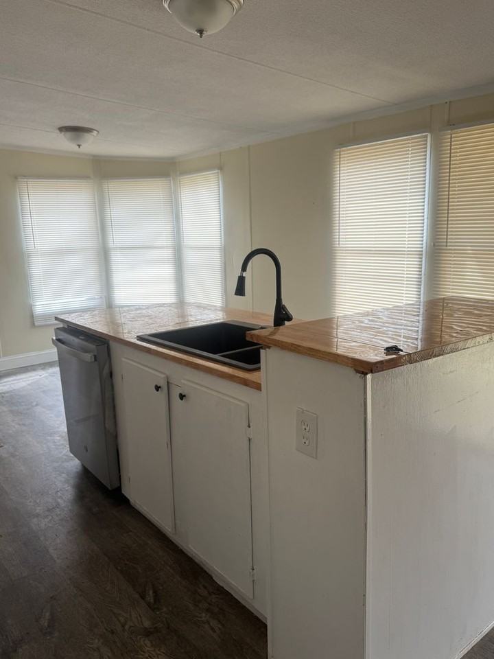 7195 Blanchard Furrh Rd - Photo 4 of 10