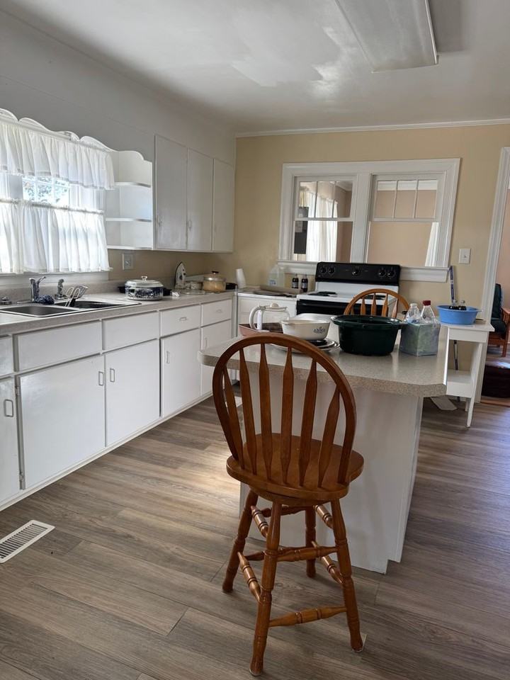 4926 Brothers Rd - Photo 7 of 29