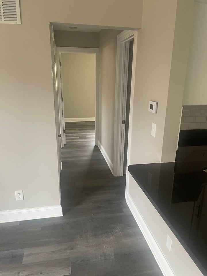 2016 Adelaide Blvd - Photo 4 of 21