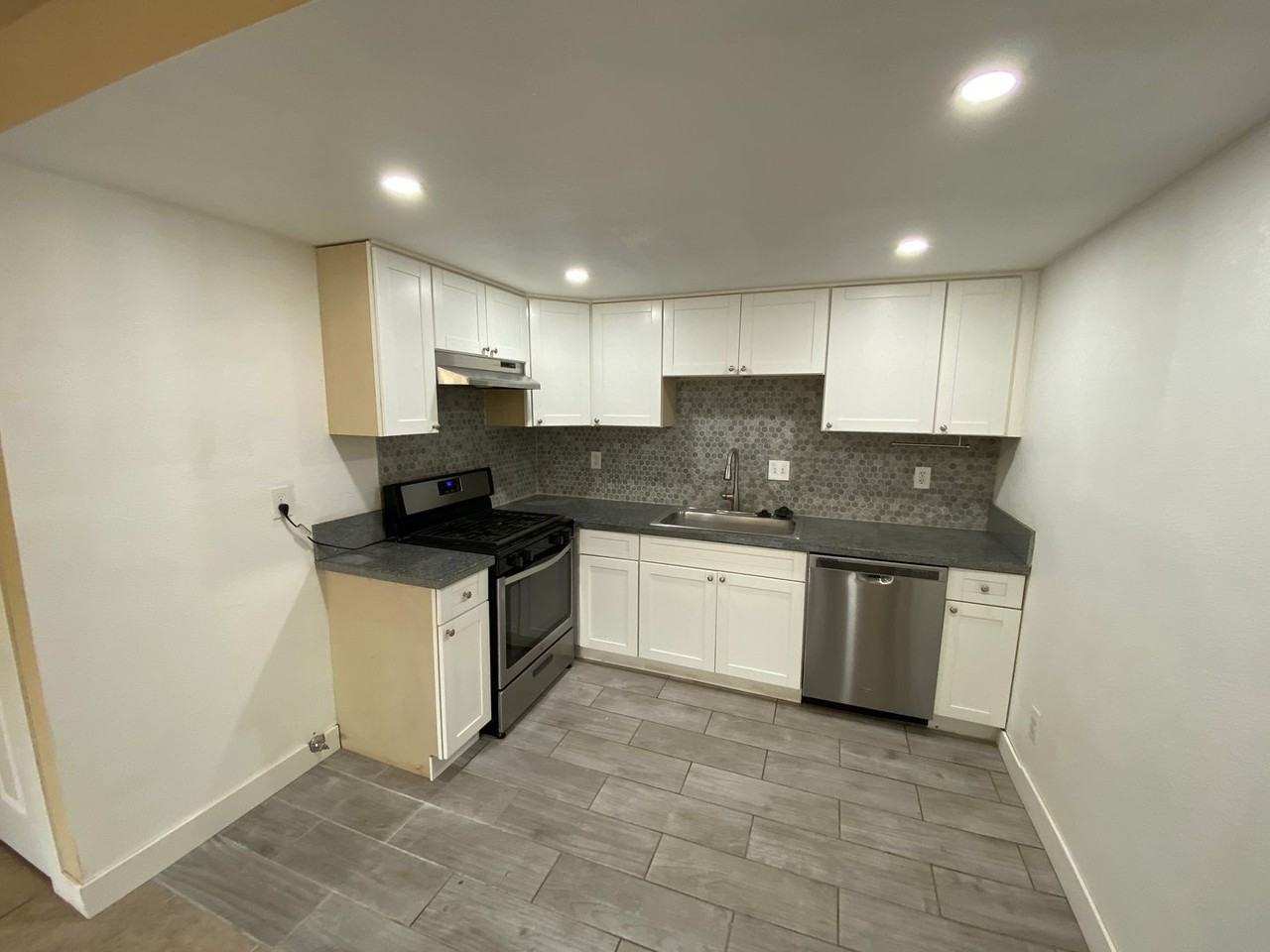 10181 De Soto Way - Photo 7 of 16