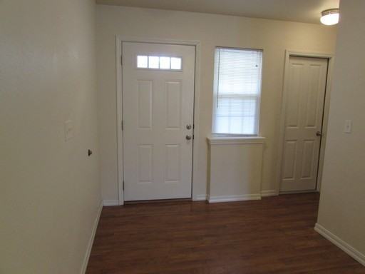 128 Andrews Dr - Photo 2 of 33