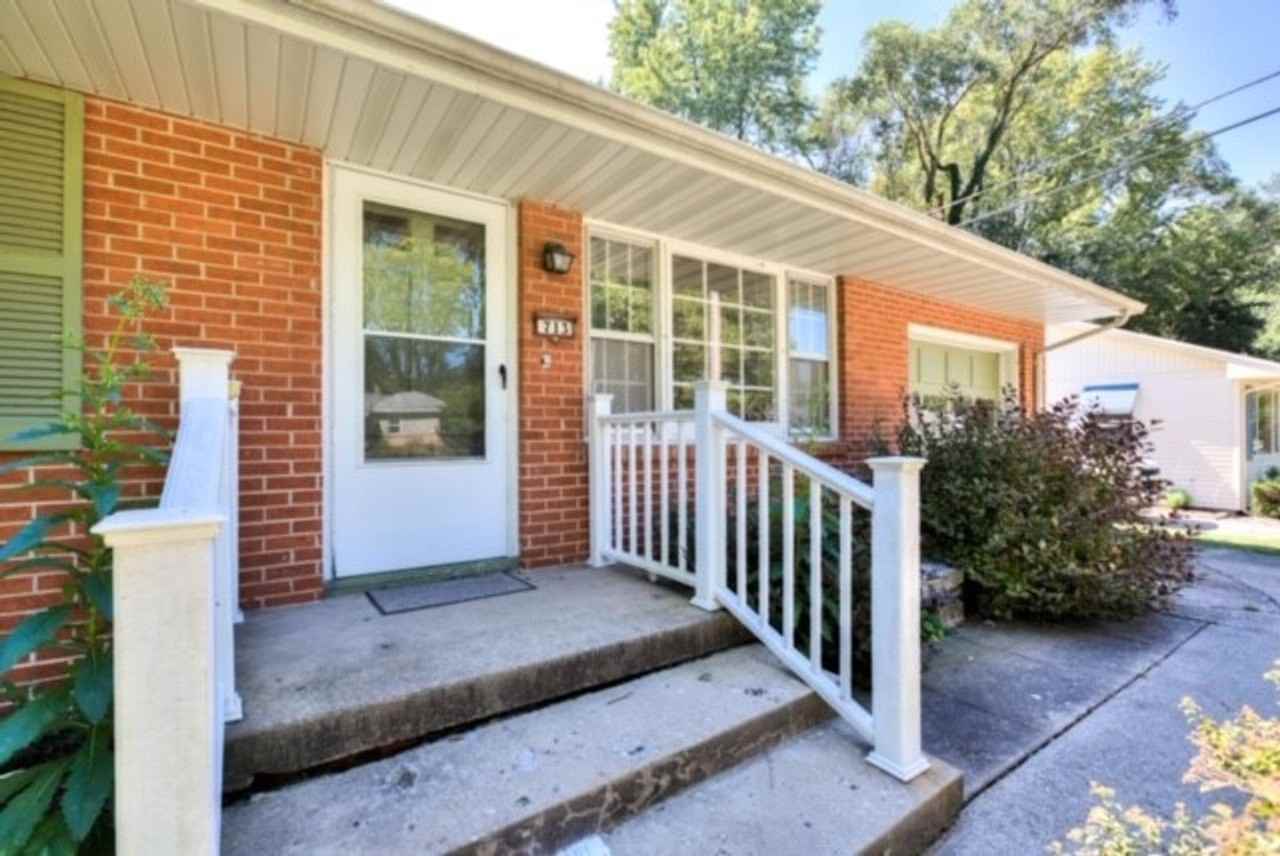 713 Breen Dr - Photo 2 of 17