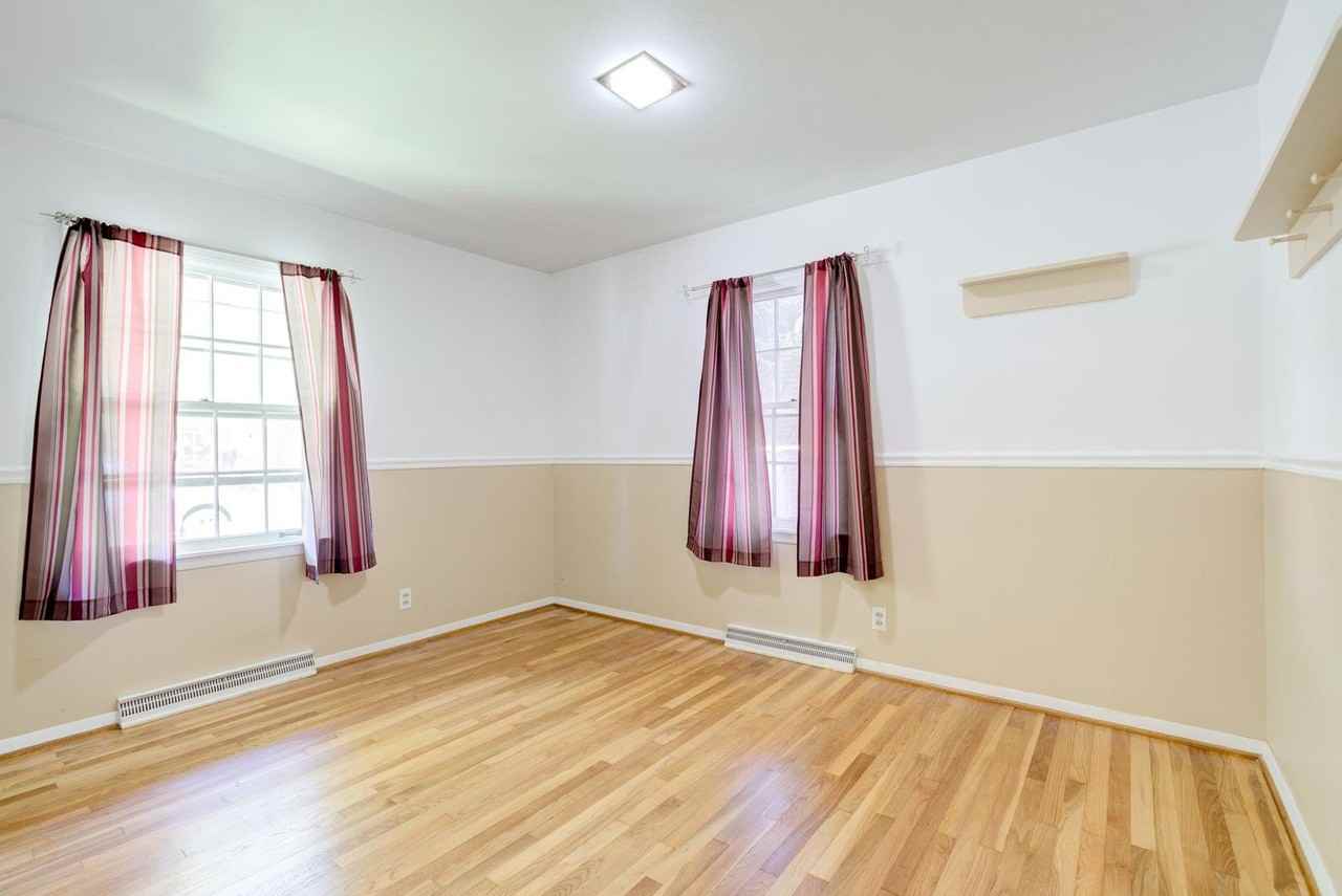 713 Breen Dr - Photo 6 of 17