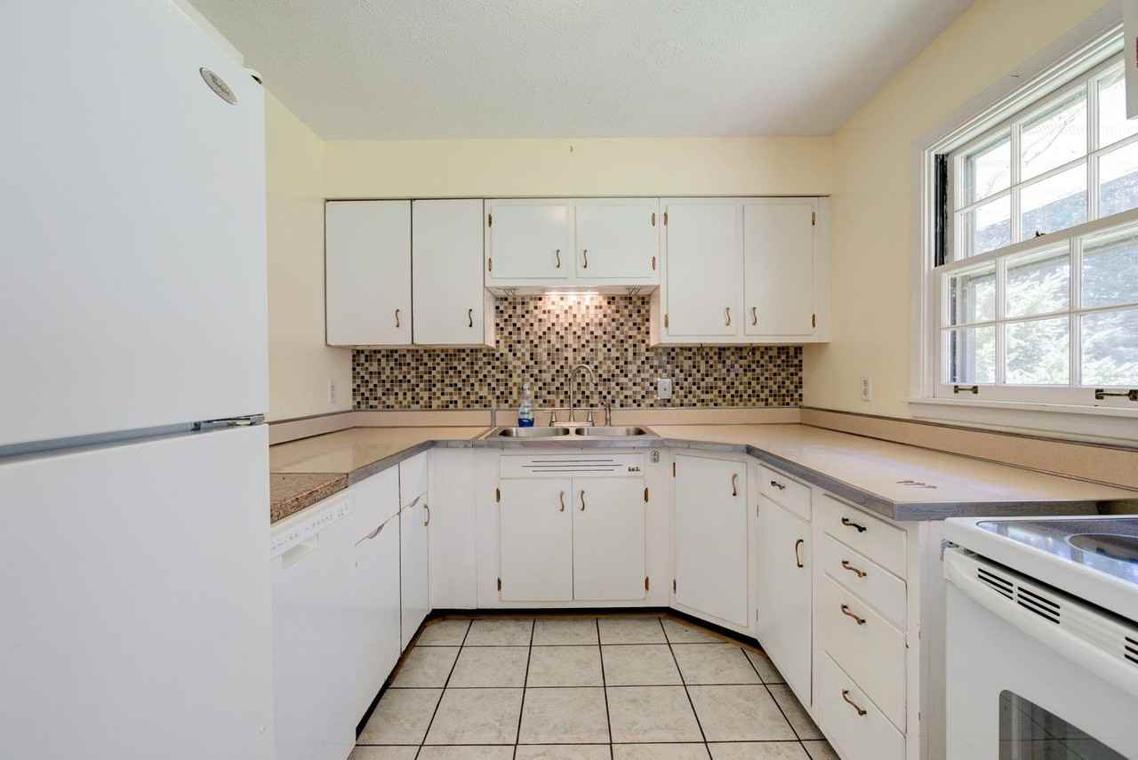 713 Breen Dr - Photo 7 of 17