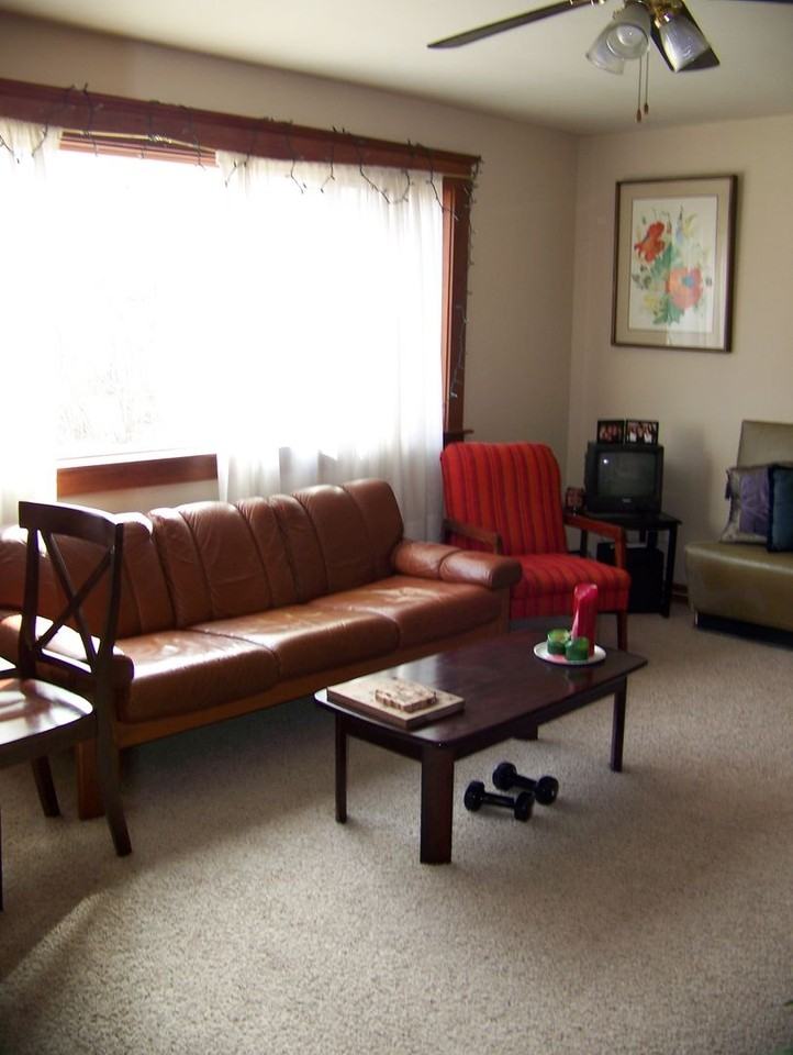 1118 Prairie Du Chien Rd - Photo 3 of 11