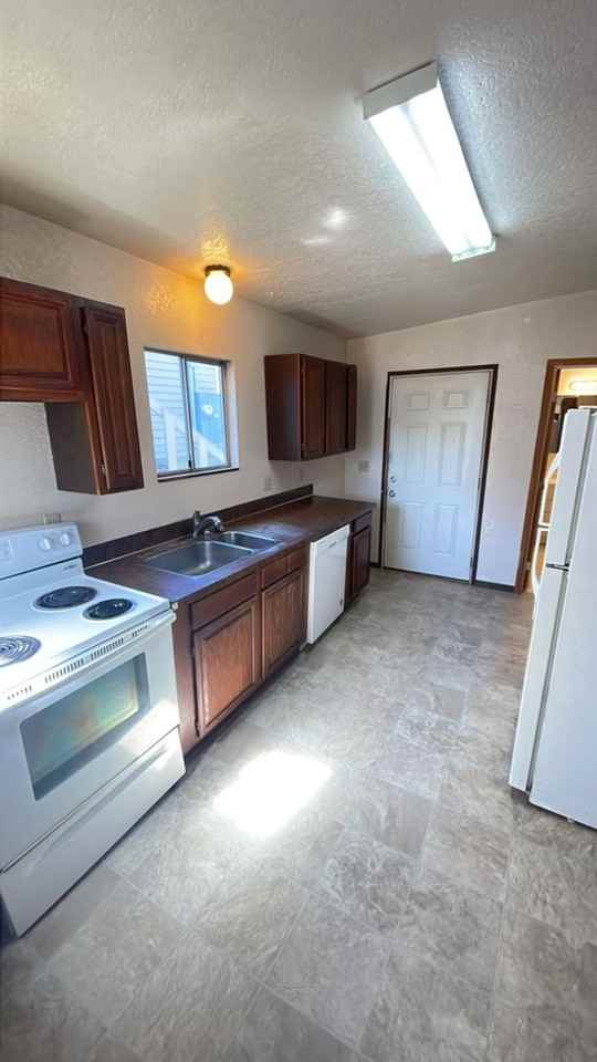 1315 N Garden St - Photo 5 of 15