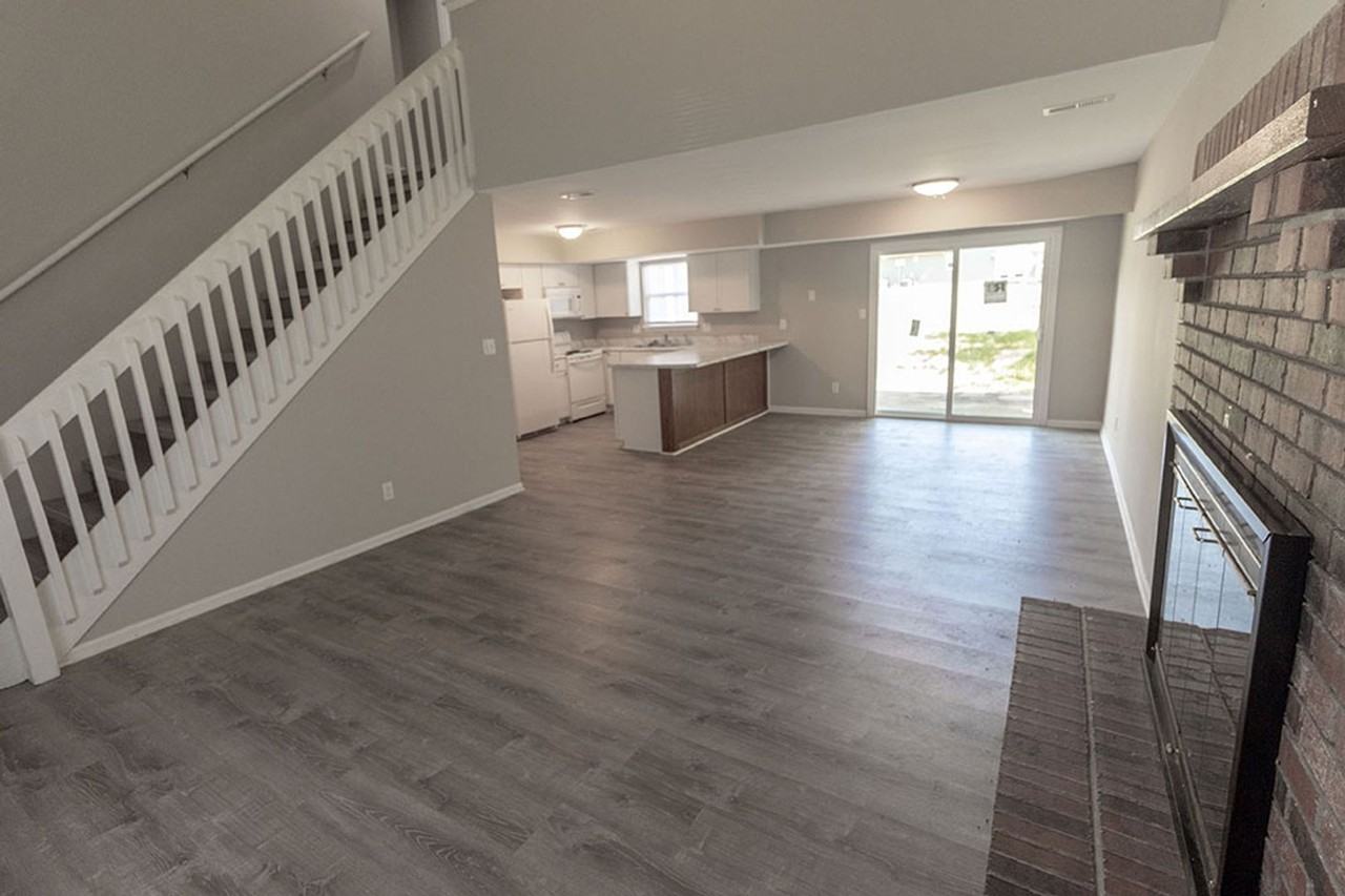 1912 Mirtle Grove Ct - Photo 2 of 34