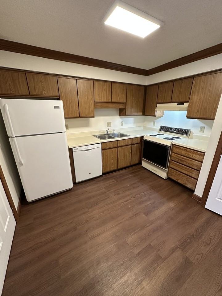 3525 Ivy Commons Dr - Photo 4 of 10