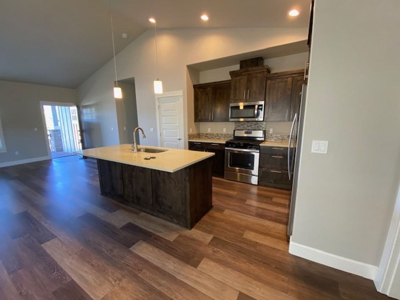 63856 Hunters Cir - Photo 4 of 12