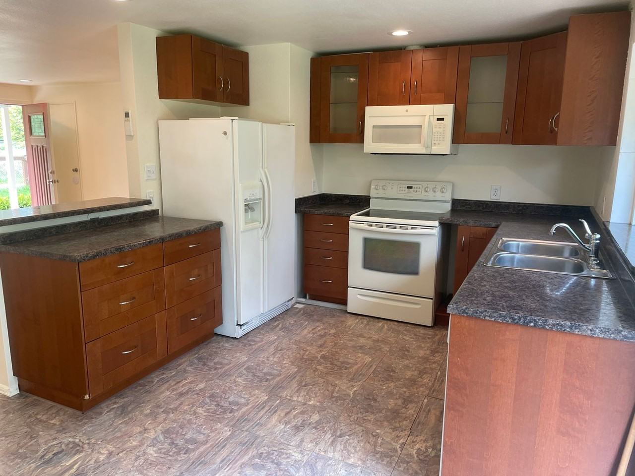 4677 Tompkins Rd - Photo 5 of 19