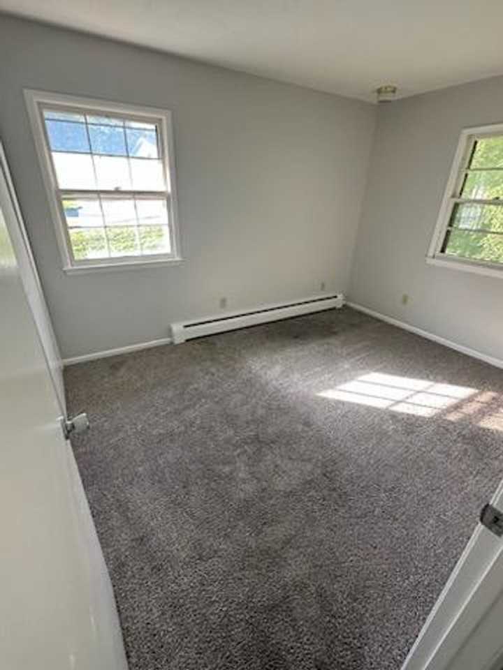 4210 Knob Hill Drive - Photo 7 of 8