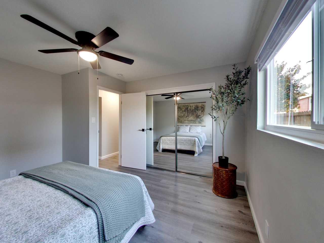 PARKSIDE APARTMENTS - Photo 7 of 17