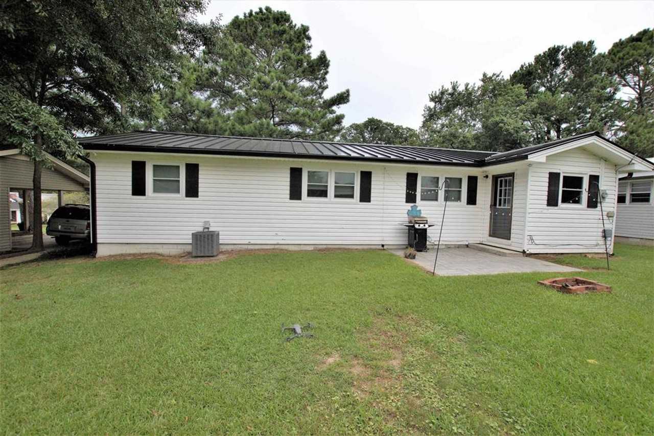 616 Alabama Ave Se - Photo 4 of 24