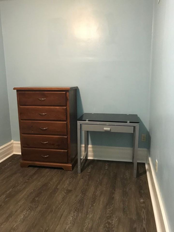 544 N State St - Photo 4 of 13