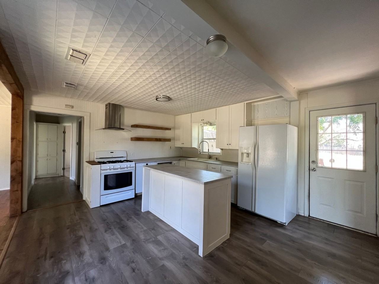 1435 W Groesbeck St - Photo 5 of 12