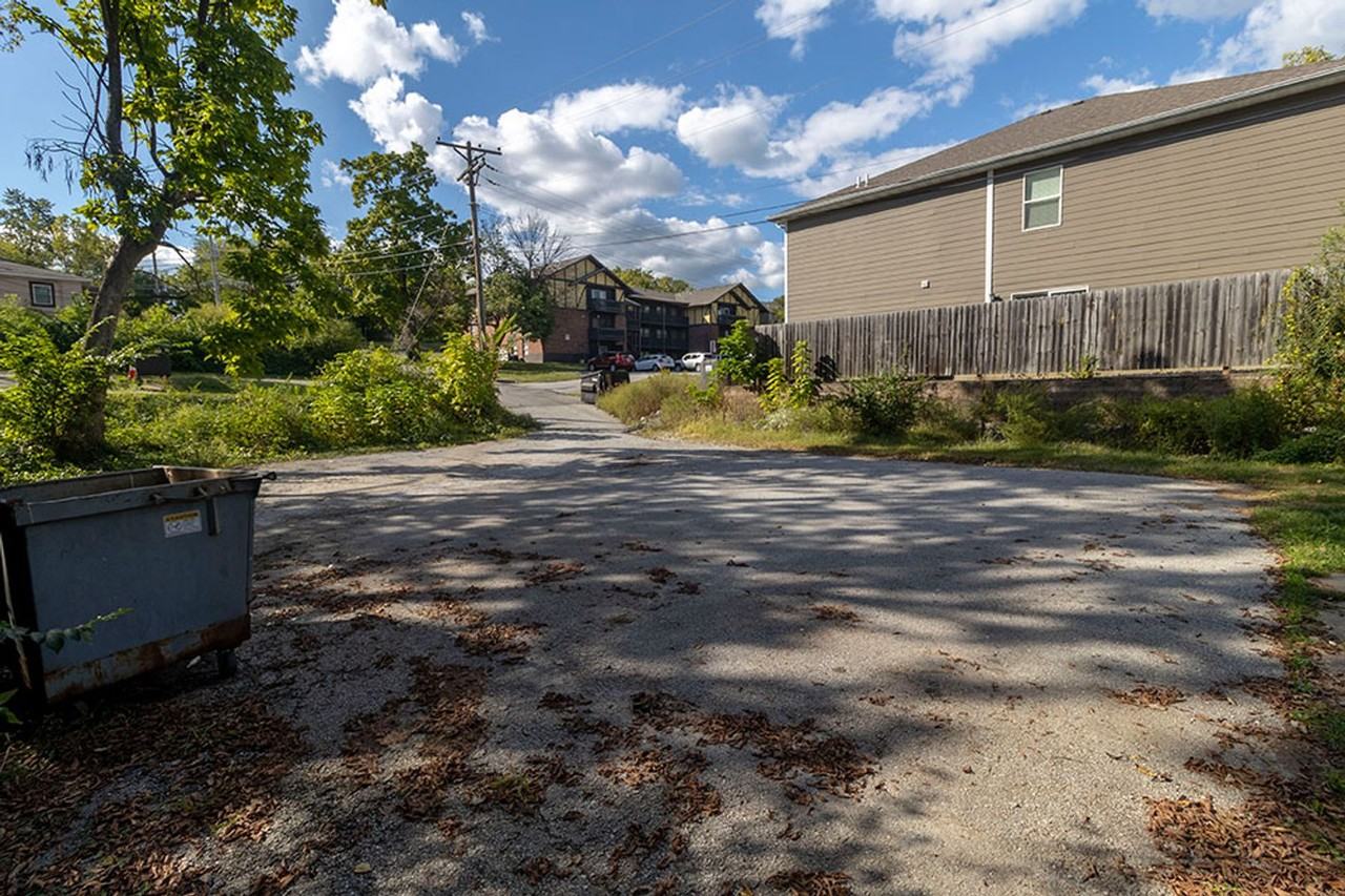 213 N Ann St #6 - Photo 4 of 18