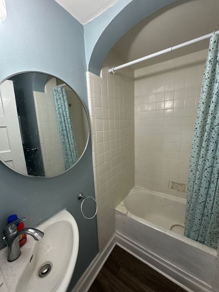 332 S University St - Photo 5 of 7