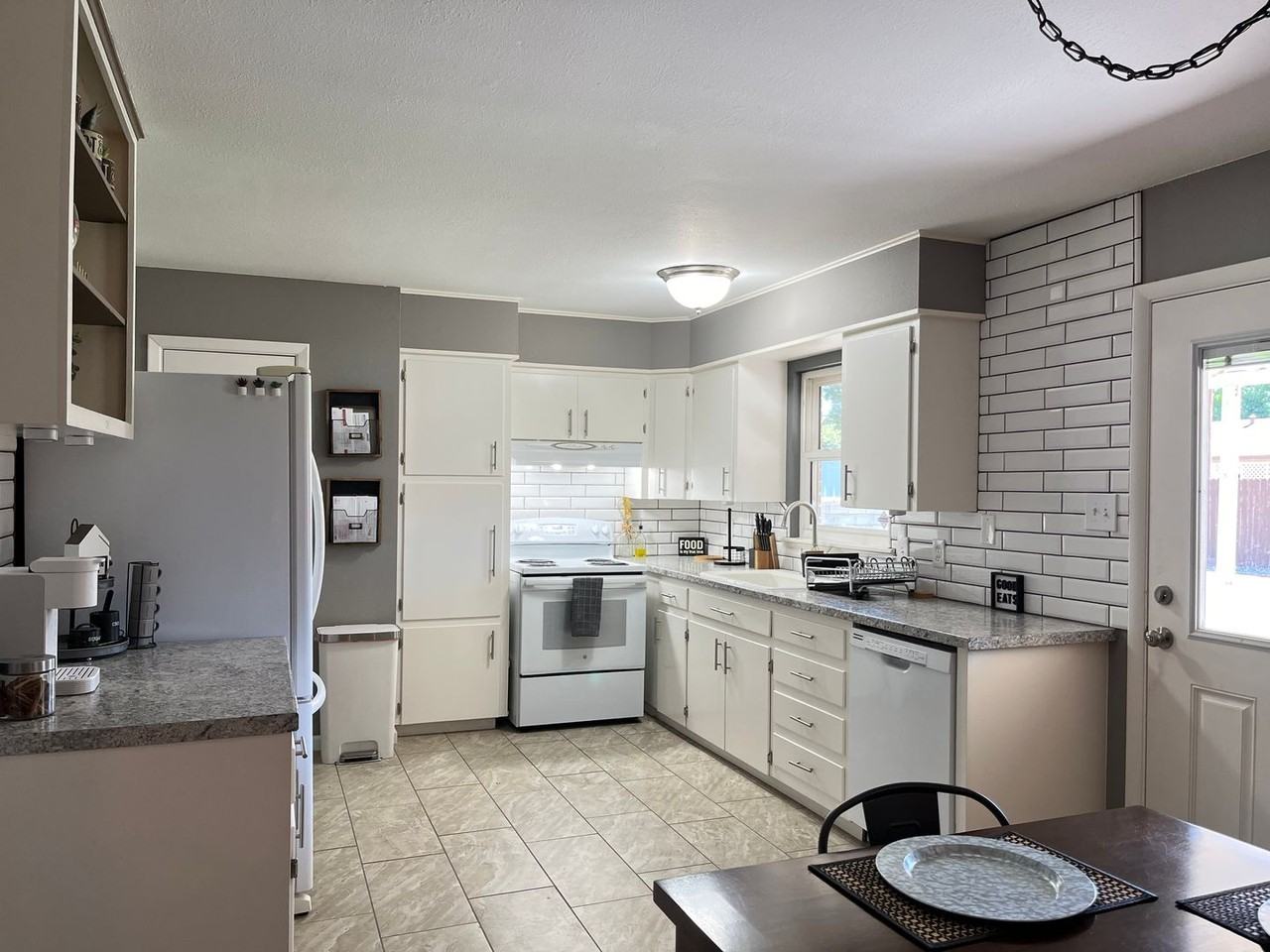 3107 Encanto Dr - Photo 5 of 18