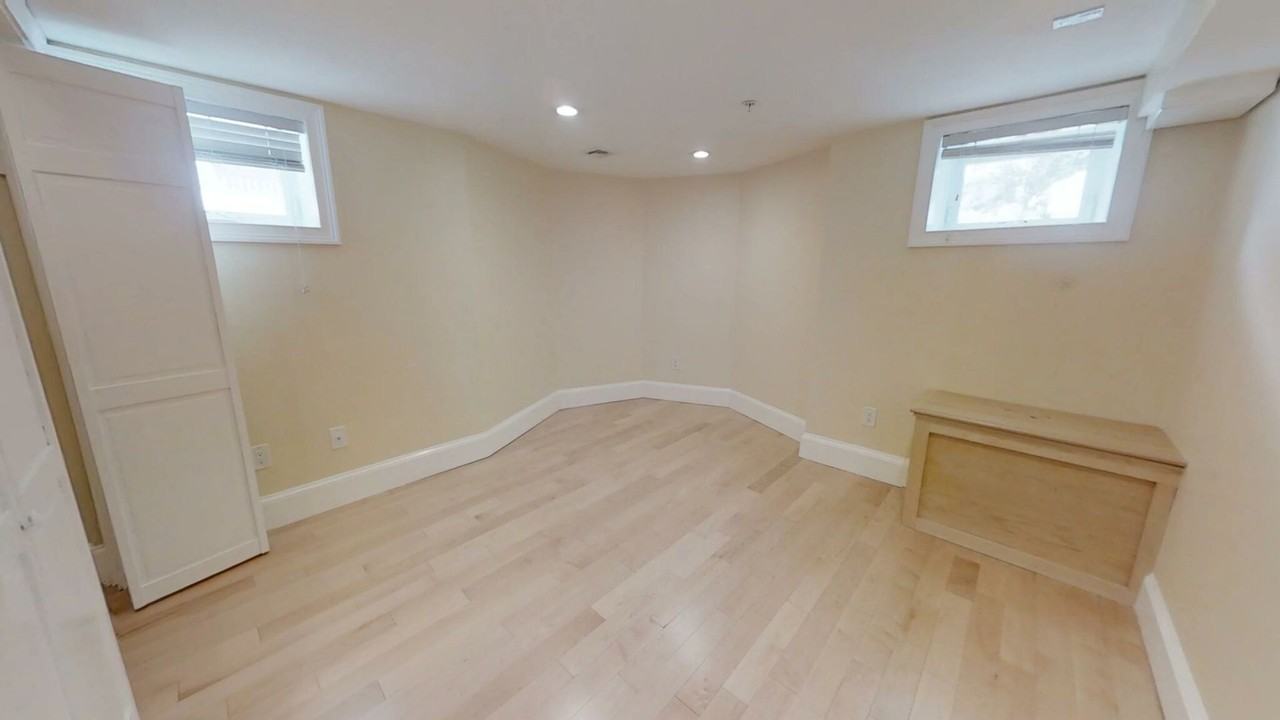 17 Orchard St - Photo 4 of 14