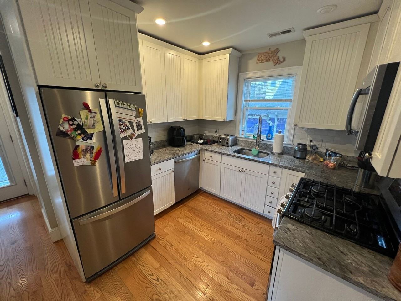 175 River St - Photo 4 of 27